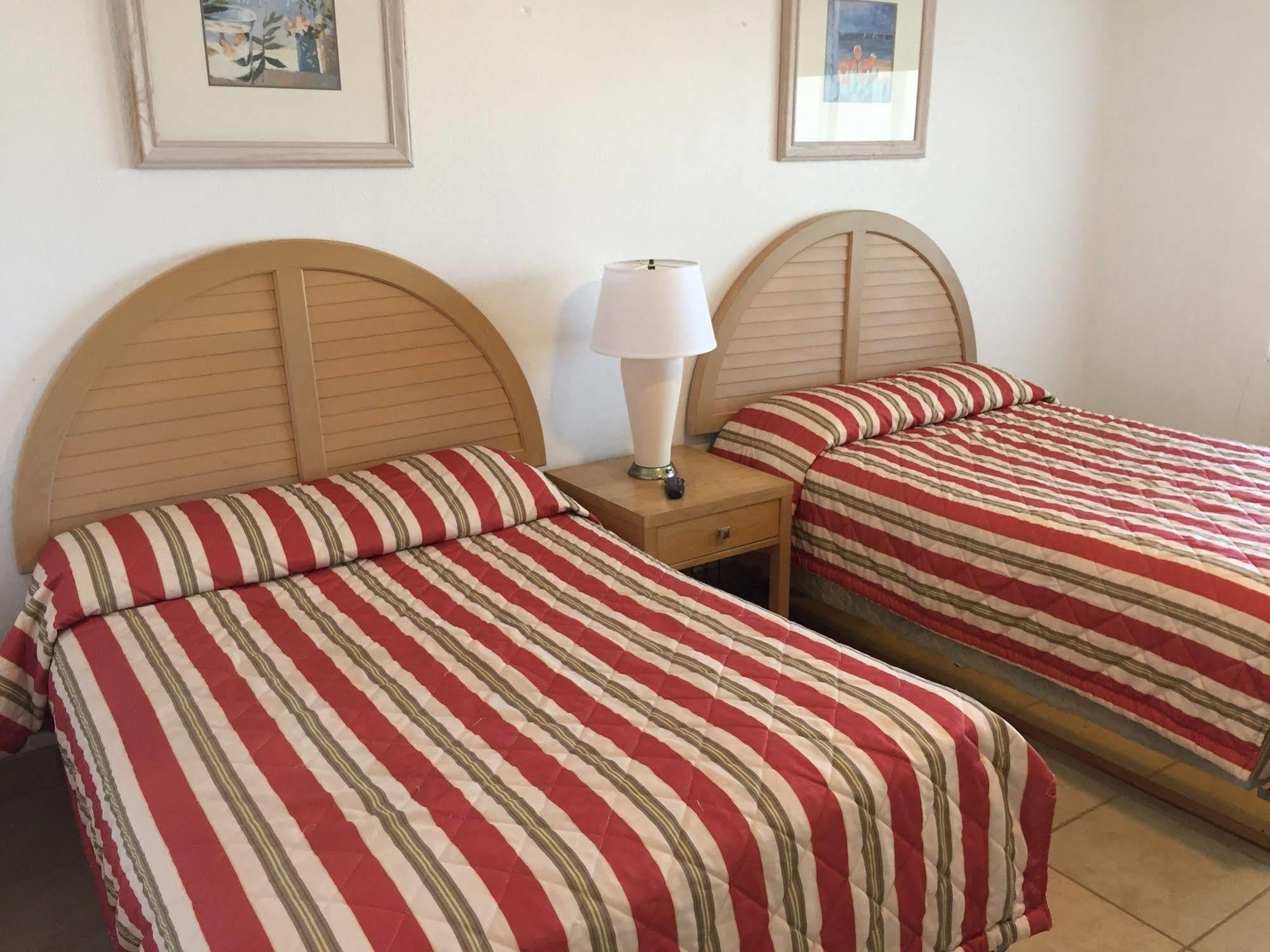 Economy Suites Cypress Gardens 外观 照片